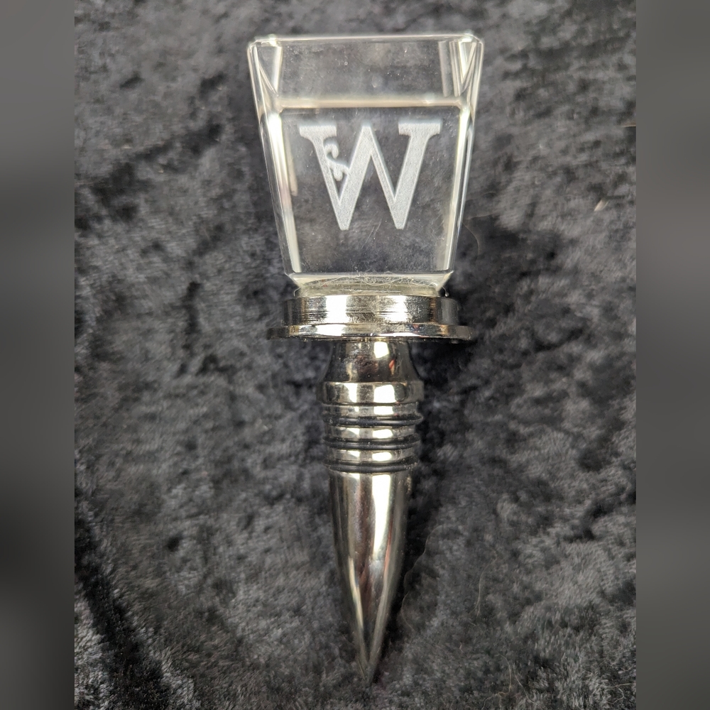 Cypress Home Monogram "W" Crystal 3D Wine Stopper